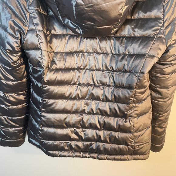 Andrew Marc Reversible Puffer & Faux Fur Jacket Silver & Black SZ Small EUC - Picture 14 of 16